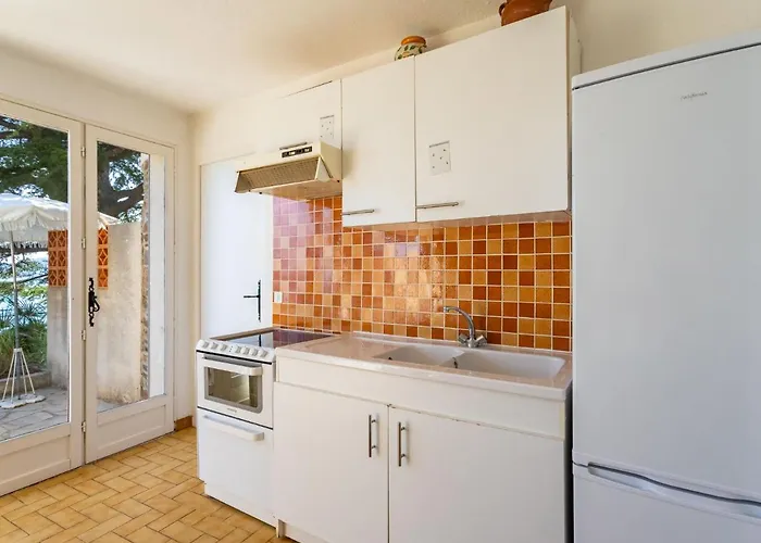 Apartman Les Floralies Ii-3 By Interhome Le Lavandou