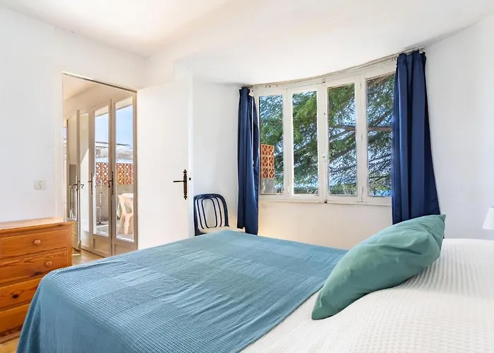 Les Floralies Ii-3 By Interhome Le Lavandou